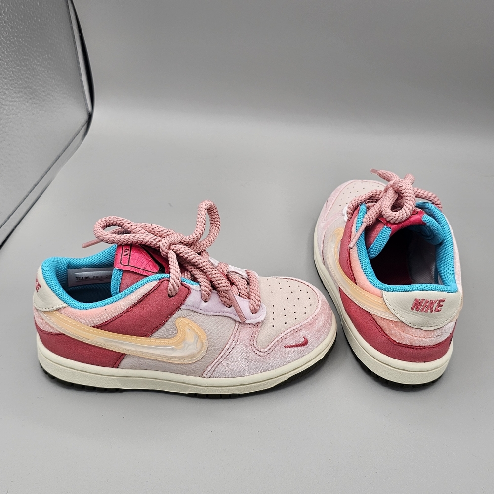 Nike x Social Status Dunk Low “Strawberry Milk” TD Size 10C DM3350-600 Stained